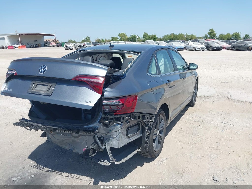 2023 Volkswagen Jetta 1.5T SE photo 4