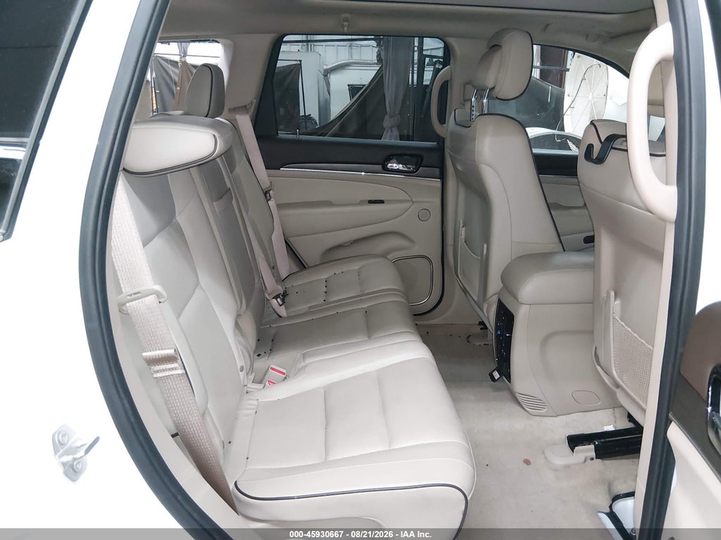 2019 Jeep Grand Cherokee Overland 4X4 photo 8
