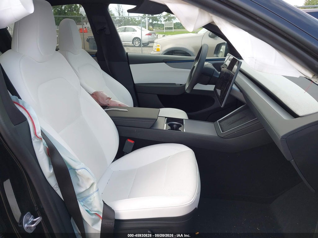 2026 Tesla Model Y Premium/Rear-Wheel Drive photo 5