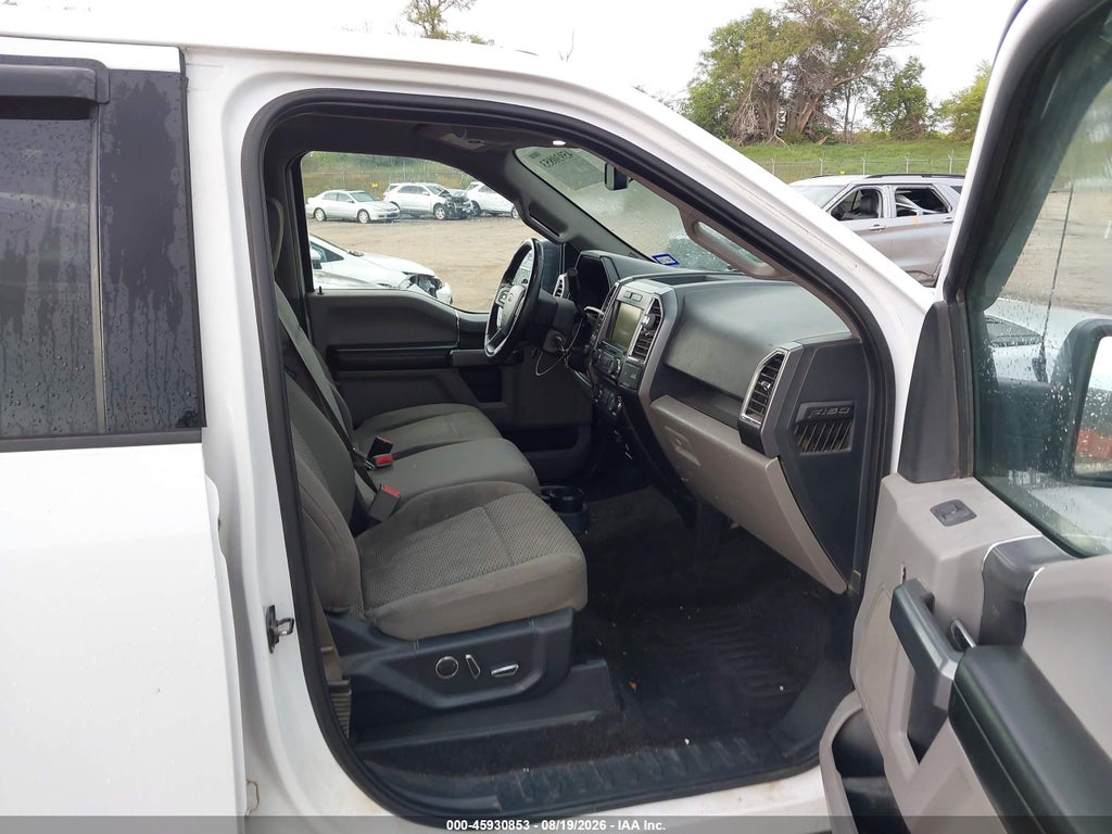 2015 Ford F-150 XLT photo 5