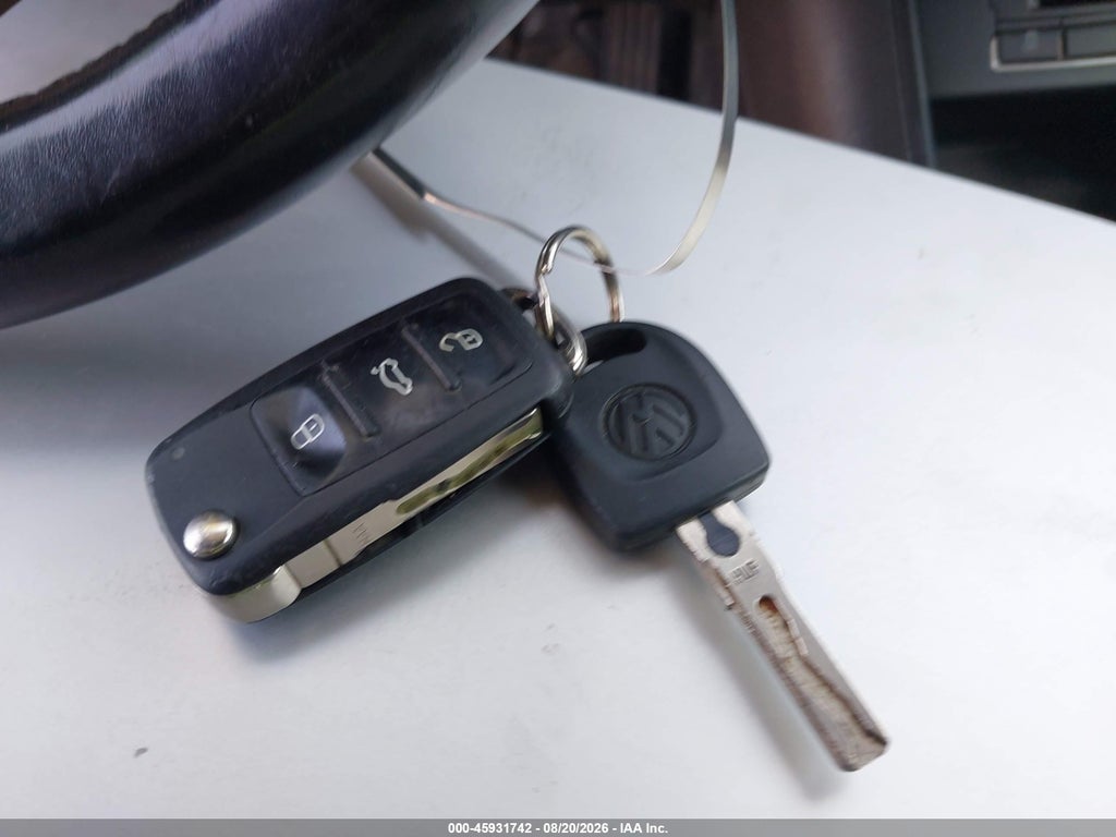 2017 Volkswagen Tiguan 2.0T/2.0T S photo 11