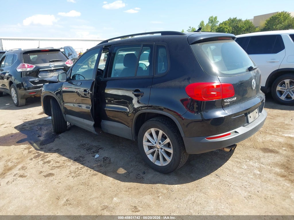 2017 Volkswagen Tiguan 2.0T/2.0T S photo 3