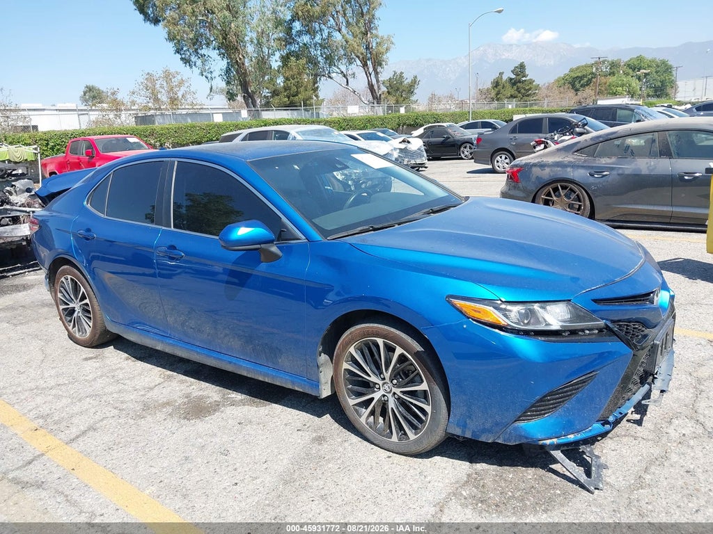 TOYOTA CAMRY 2020