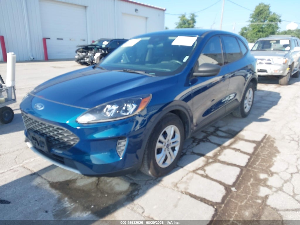 2020 Ford Escape S photo 2