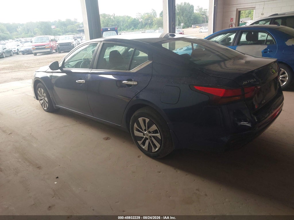 2019 Nissan Altima 2.5 S photo 3