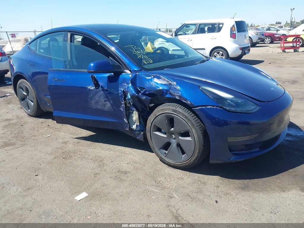 TESLA MODEL 3 2023