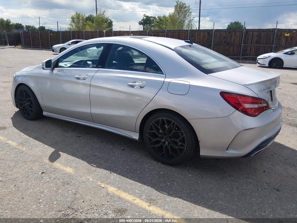 2018 Mercedes-Benz CLA 250 4MATIC photo 3