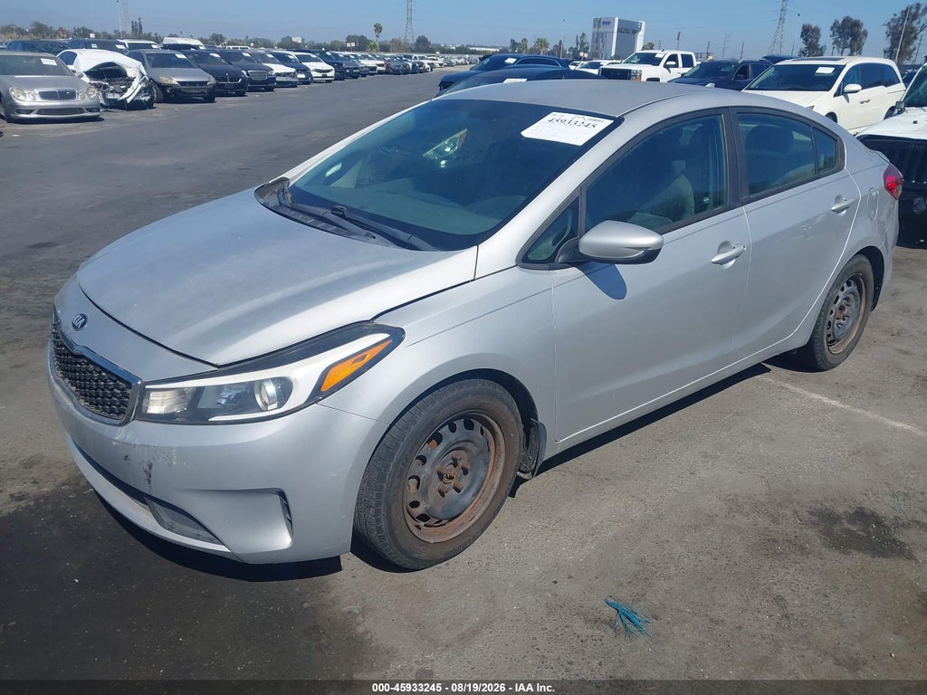 2017 Kia Forte LX photo 2