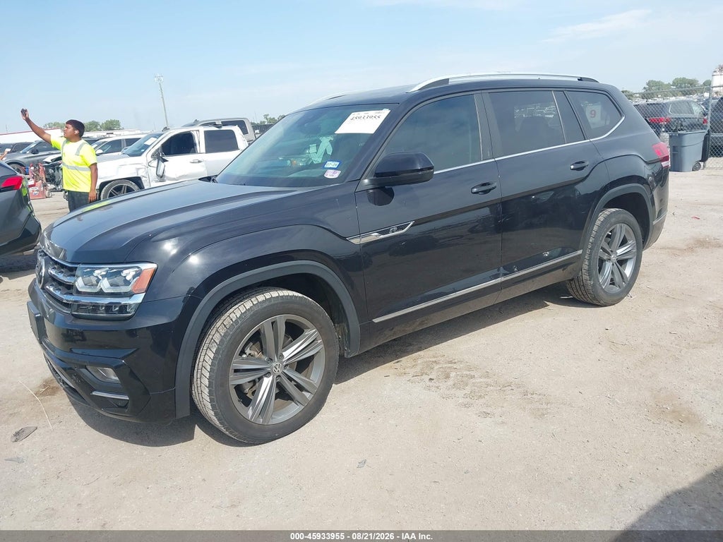 2019 Volkswagen Atlas 3.6L V6 SEL R-Line photo 2