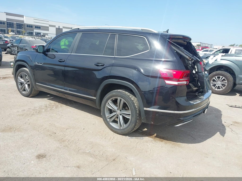 2019 Volkswagen Atlas 3.6L V6 SEL R-Line photo 3