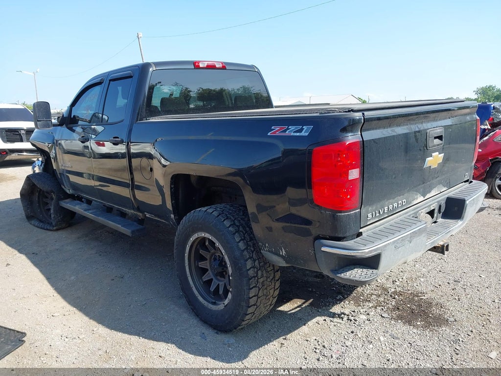 2014 Chevrolet Silverado 1500 LT photo 3