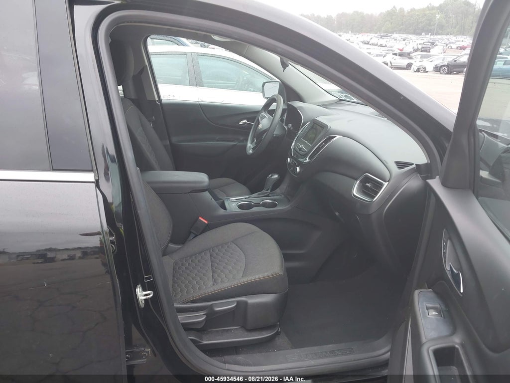 2019 Chevrolet Equinox LT photo 5