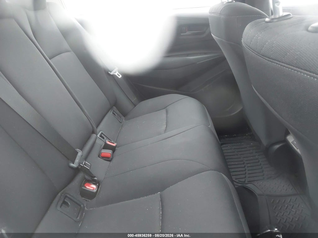 2025 Toyota Corolla LE photo 8