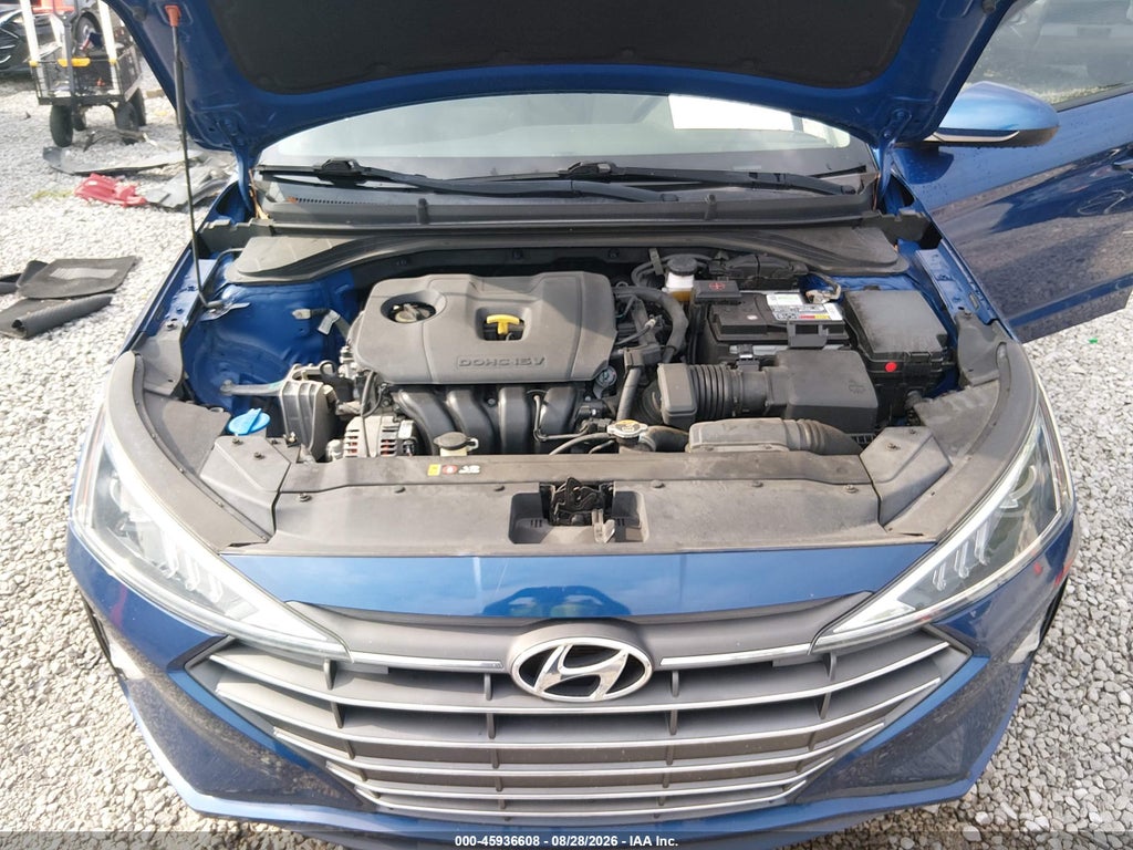 2020 Hyundai Elantra SEL photo 10