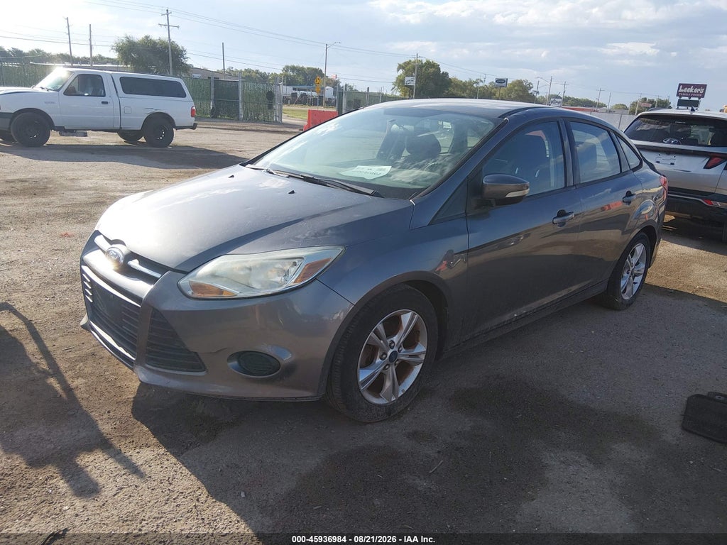 2014 Ford Focus SE photo 2