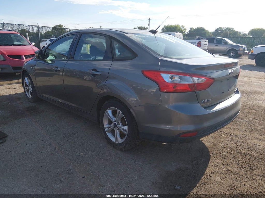 2014 Ford Focus SE photo 3
