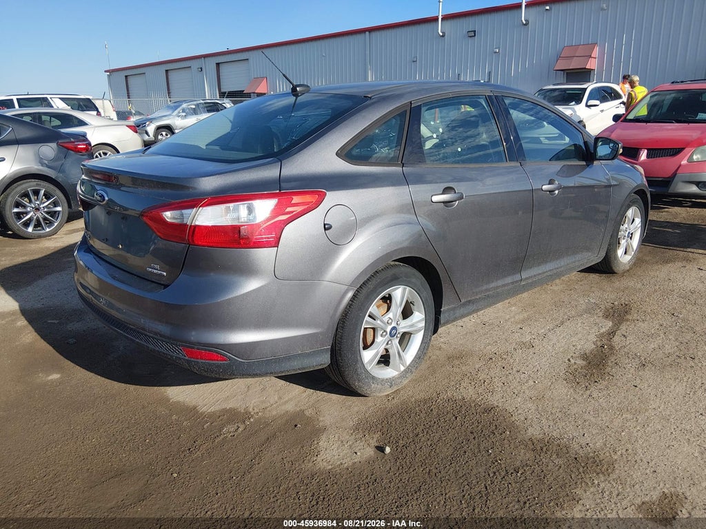 2014 Ford Focus SE photo 4