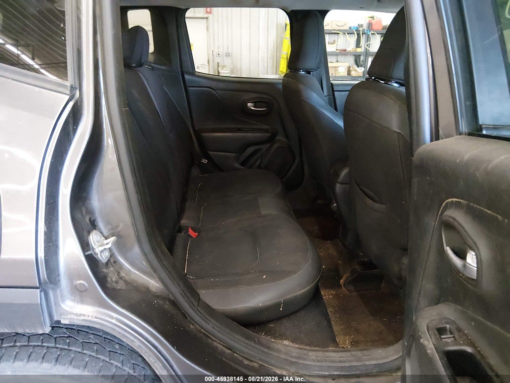 2019 Jeep Renegade Altitude 4X4 photo 8