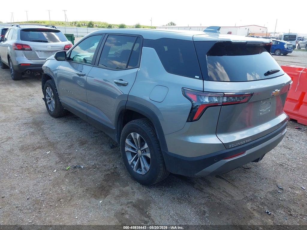 2025 Chevrolet Equinox AWD LT photo 3