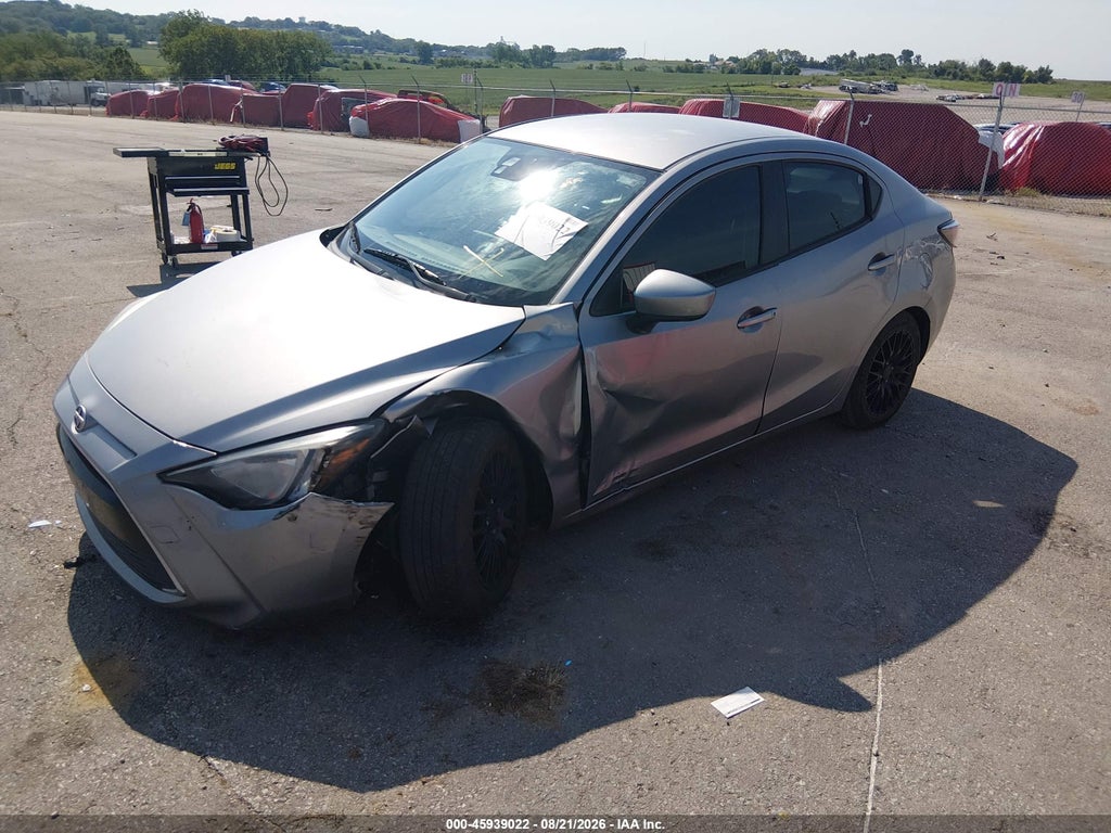 2016 Scion IA photo 4