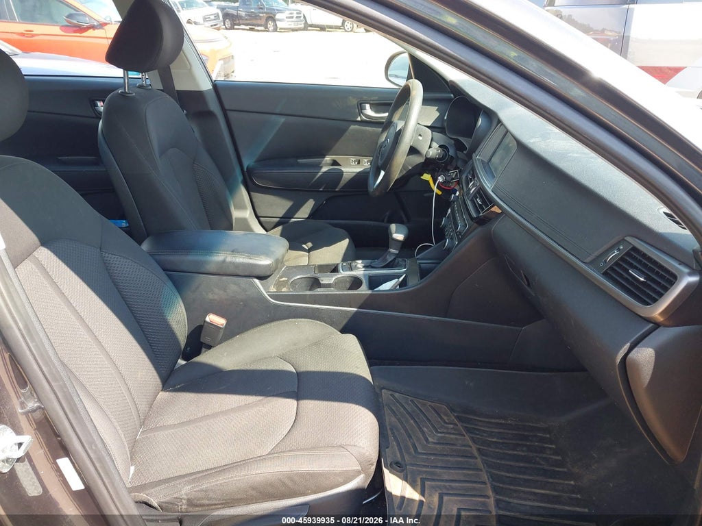 2018 Kia Optima LX photo 5