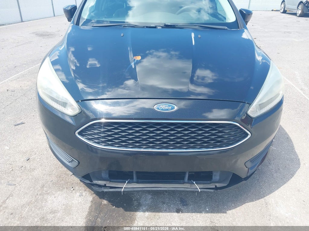 2015 Ford Focus SE photo 6