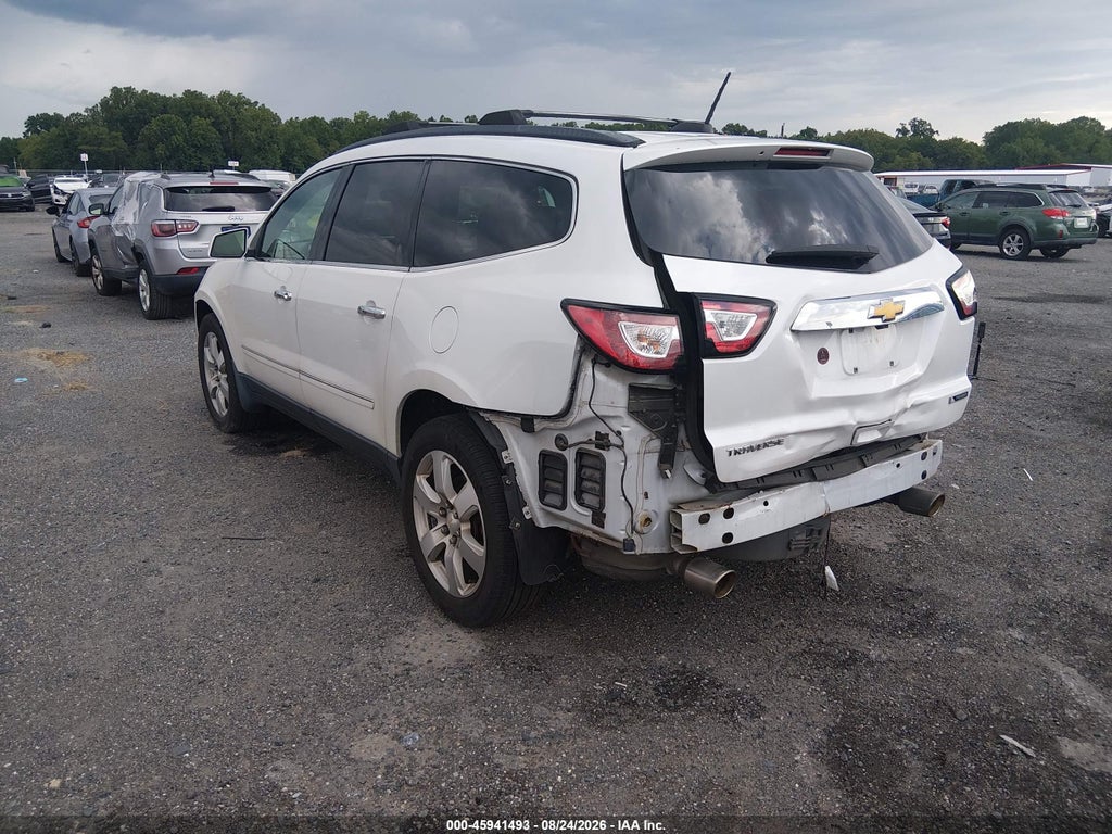 2017 Chevrolet Traverse Premier photo 3
