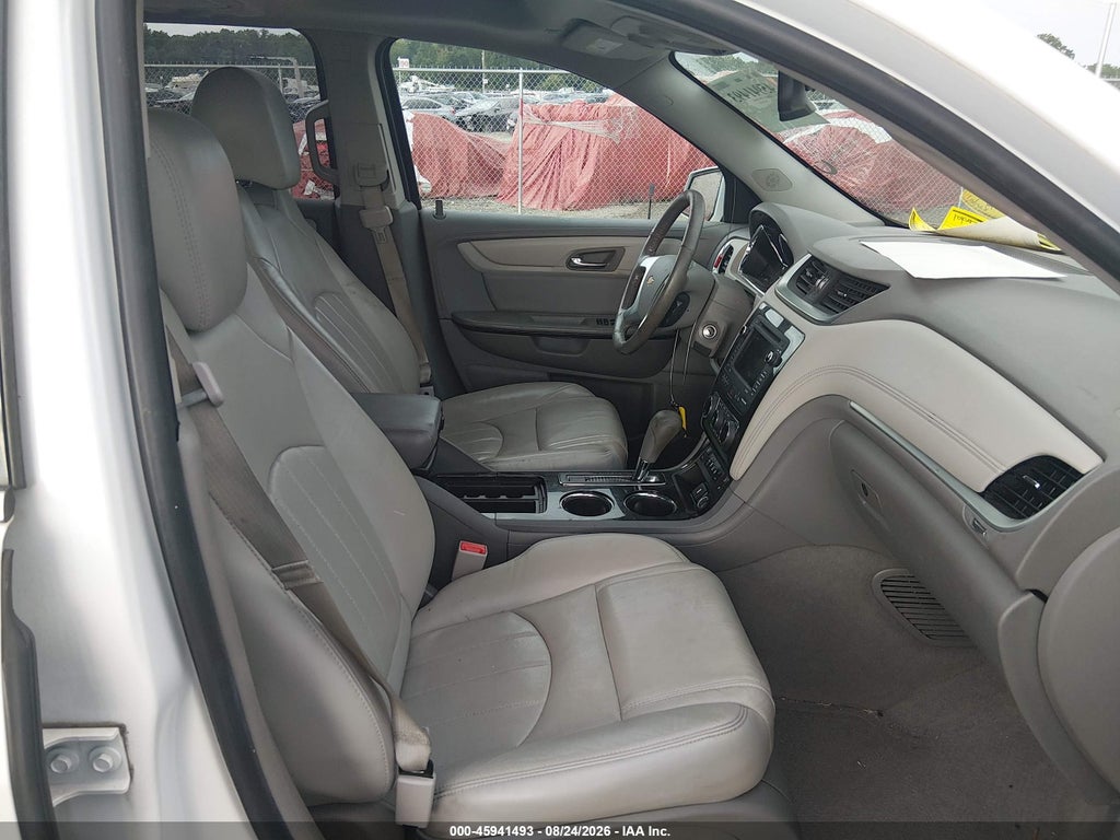 2017 Chevrolet Traverse Premier photo 5