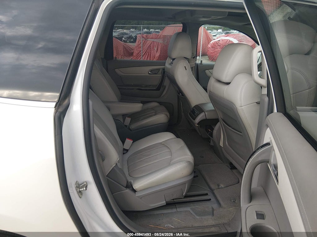 2017 Chevrolet Traverse Premier photo 8
