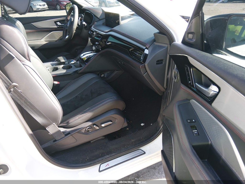2022 Acura MDX A-Spec Package photo 5