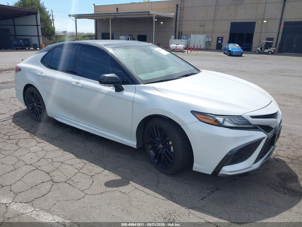 TOYOTA CAMRY 2023