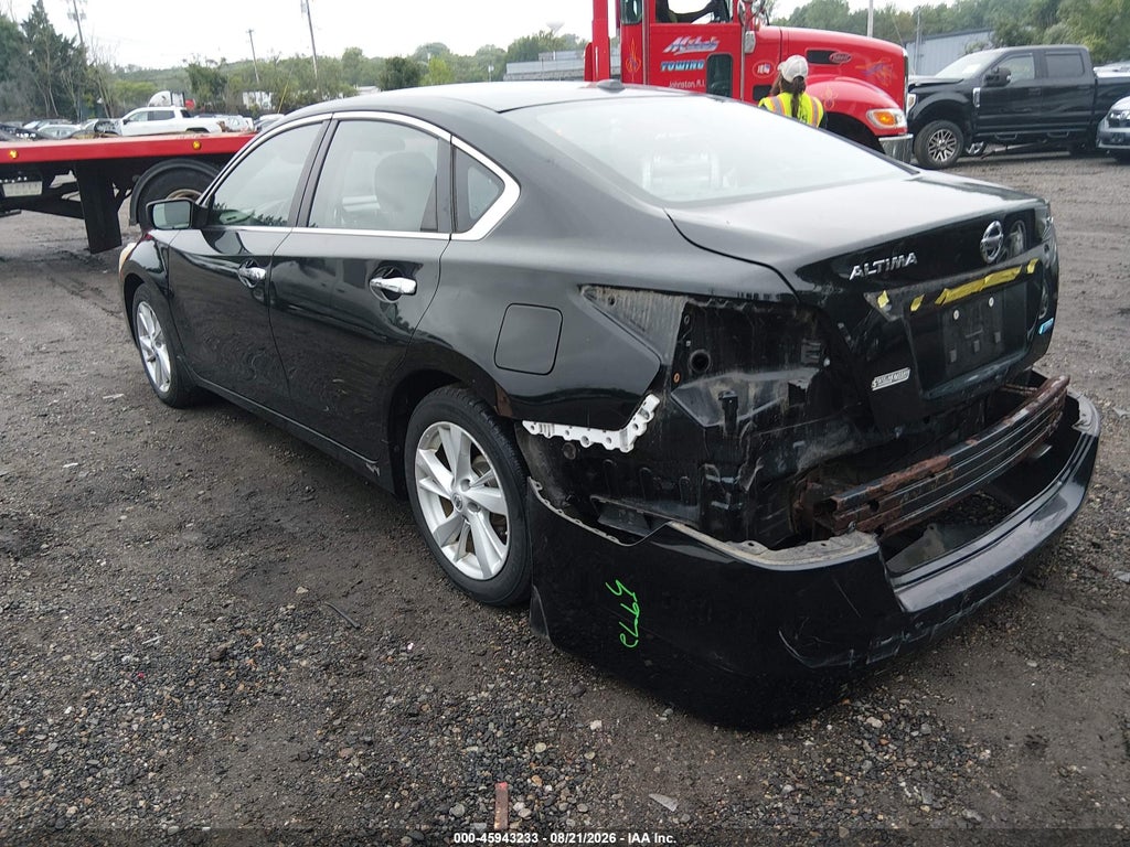 2014 Nissan Altima 2.5 SV photo 3