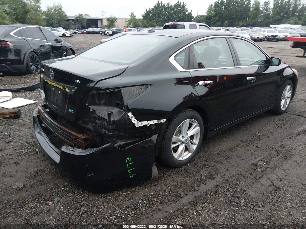 2014 Nissan Altima 2.5 SV photo 4