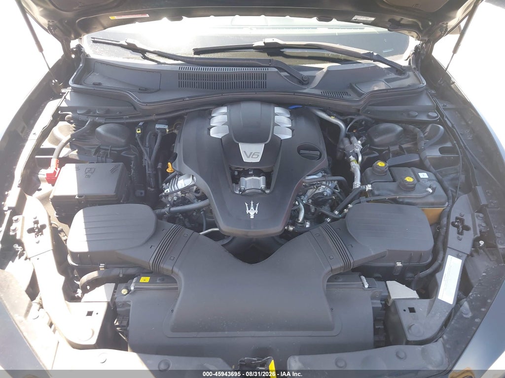 2019 Maserati Ghibli photo 10
