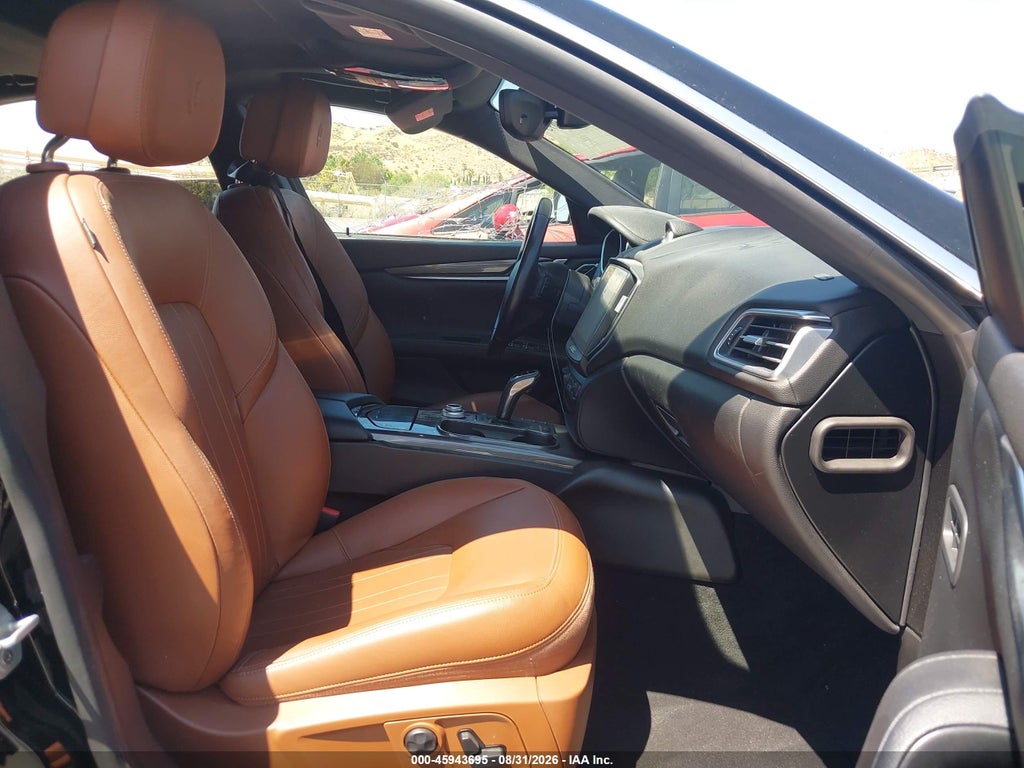 2019 Maserati Ghibli photo 5