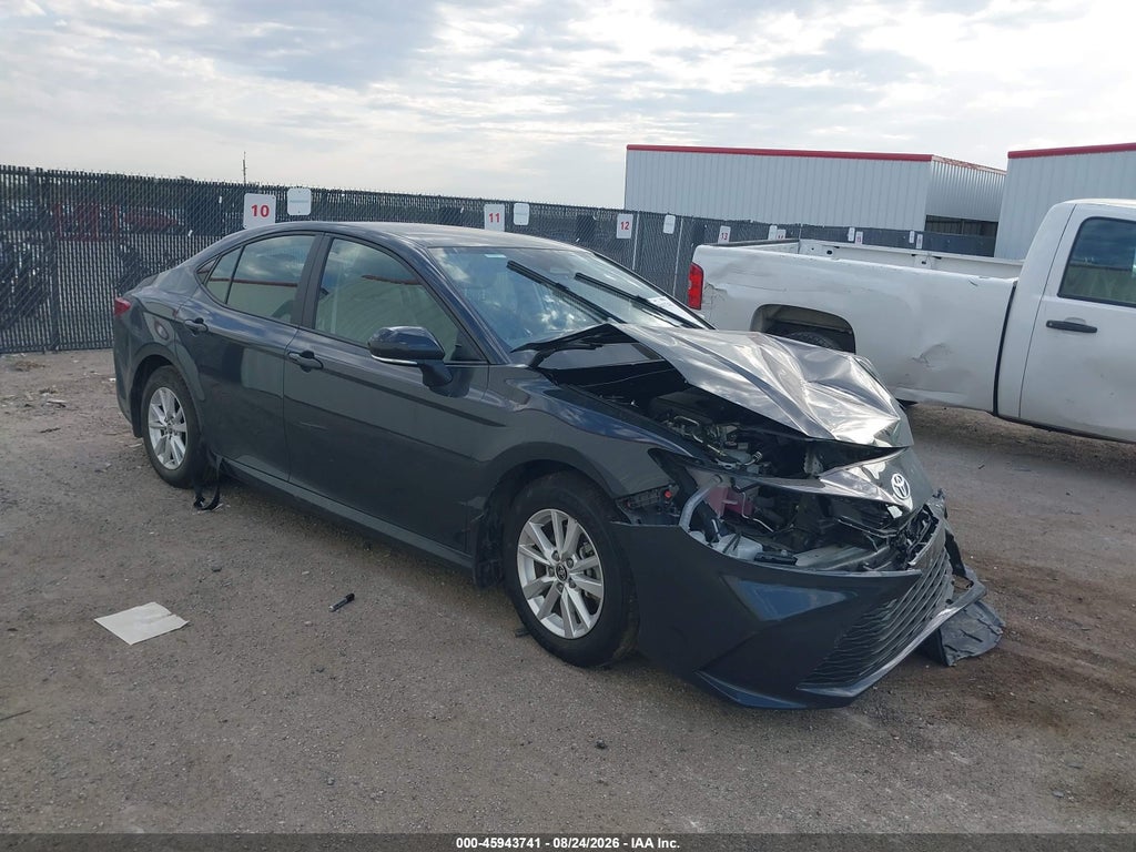 TOYOTA CAMRY 2025
