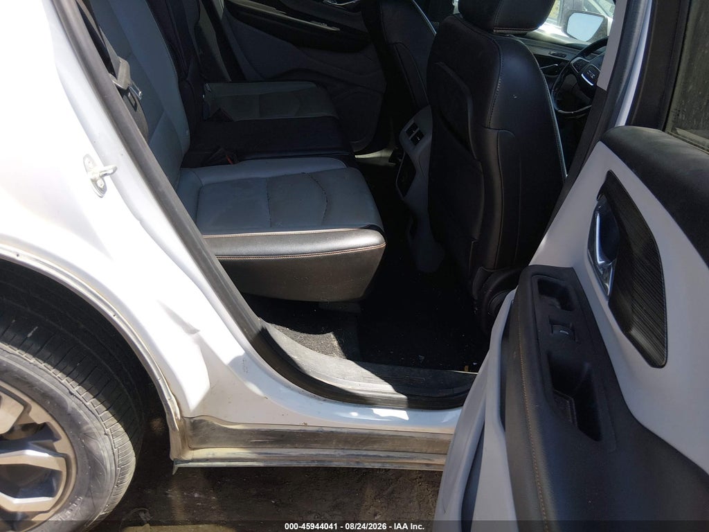 2021 GMC Terrain FWD SLT photo 8