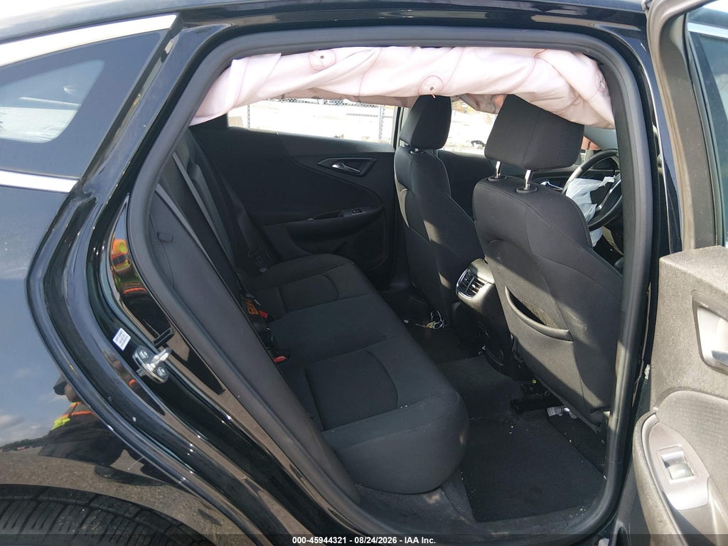 2023 Chevrolet Malibu FWD 1LT photo 8