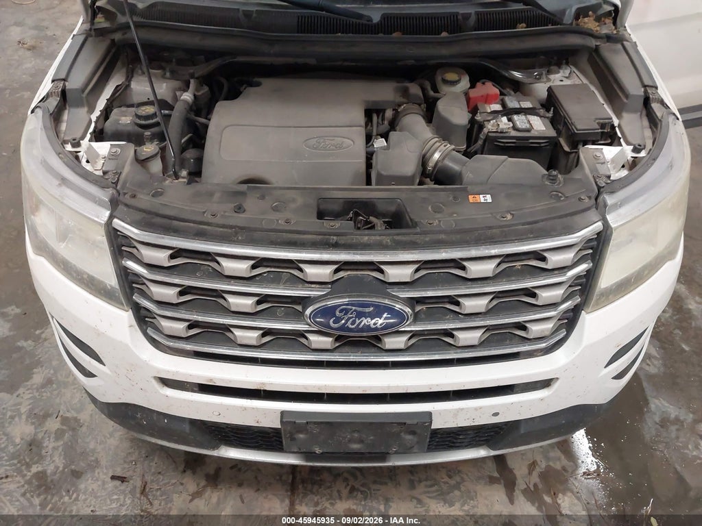 2016 Ford Explorer XLT photo 10