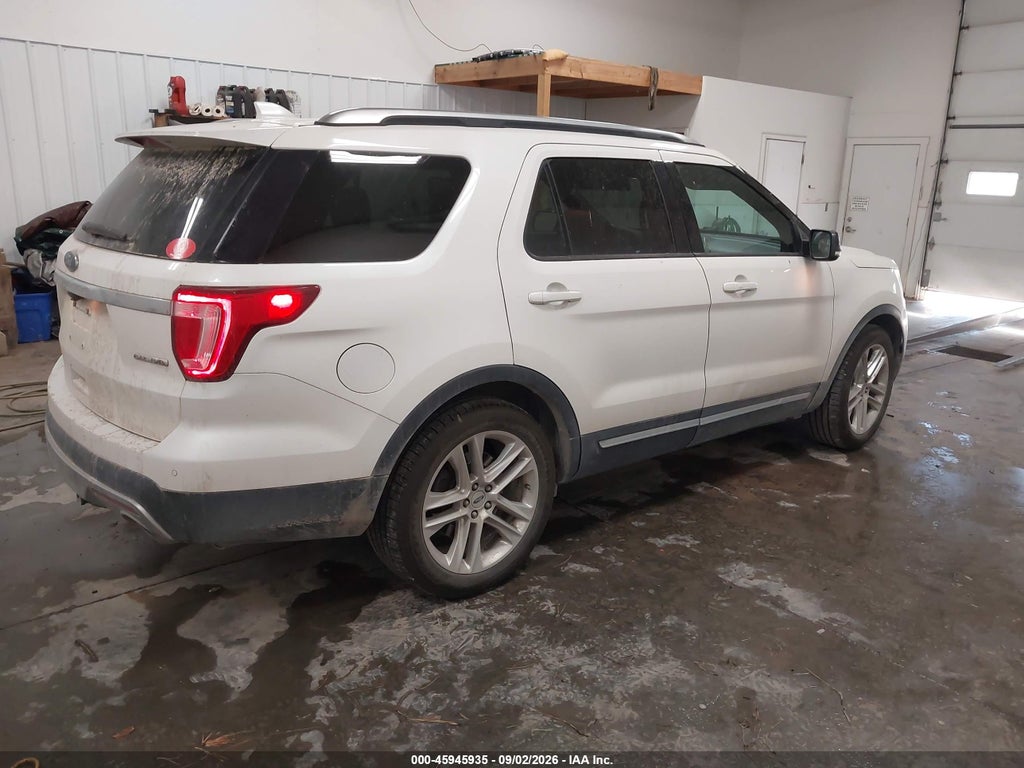 2016 Ford Explorer XLT photo 4