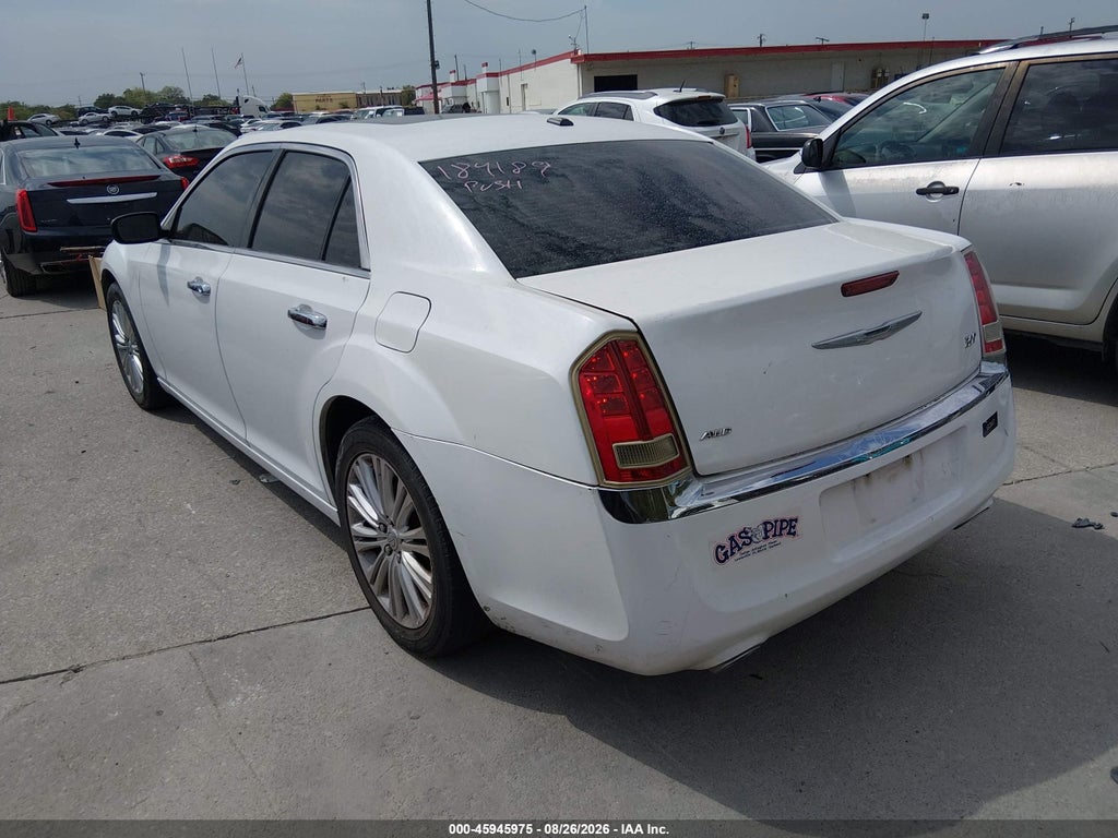 2012 Chrysler 300 Limited photo 3