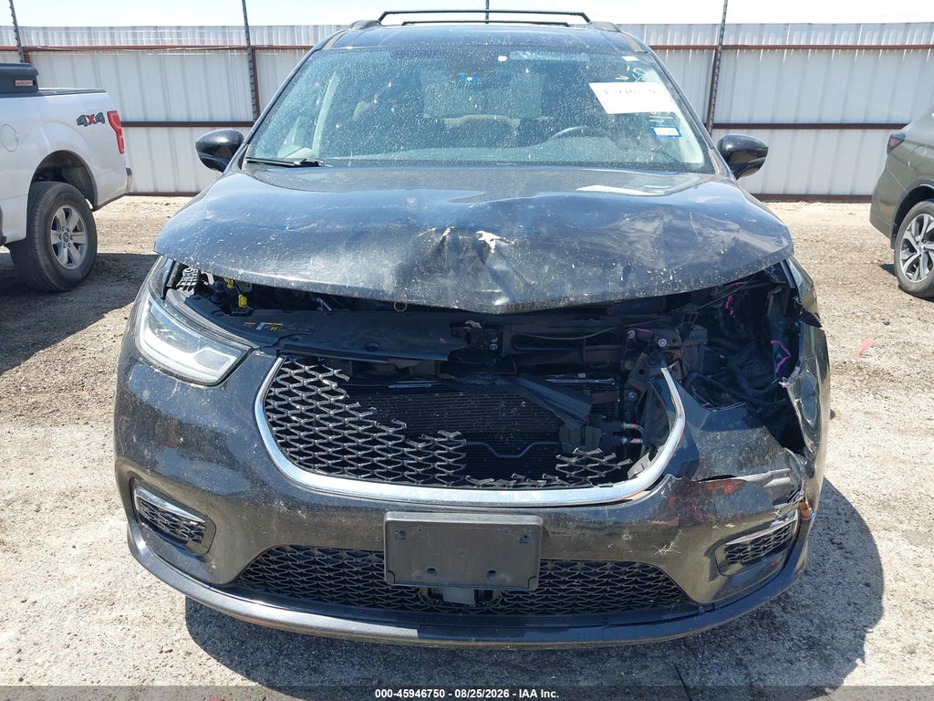 2022 Chrysler Pacifica Touring L photo 6