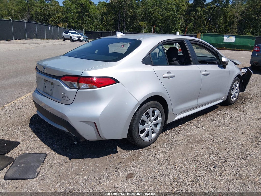 2021 Toyota Corolla LE photo 4