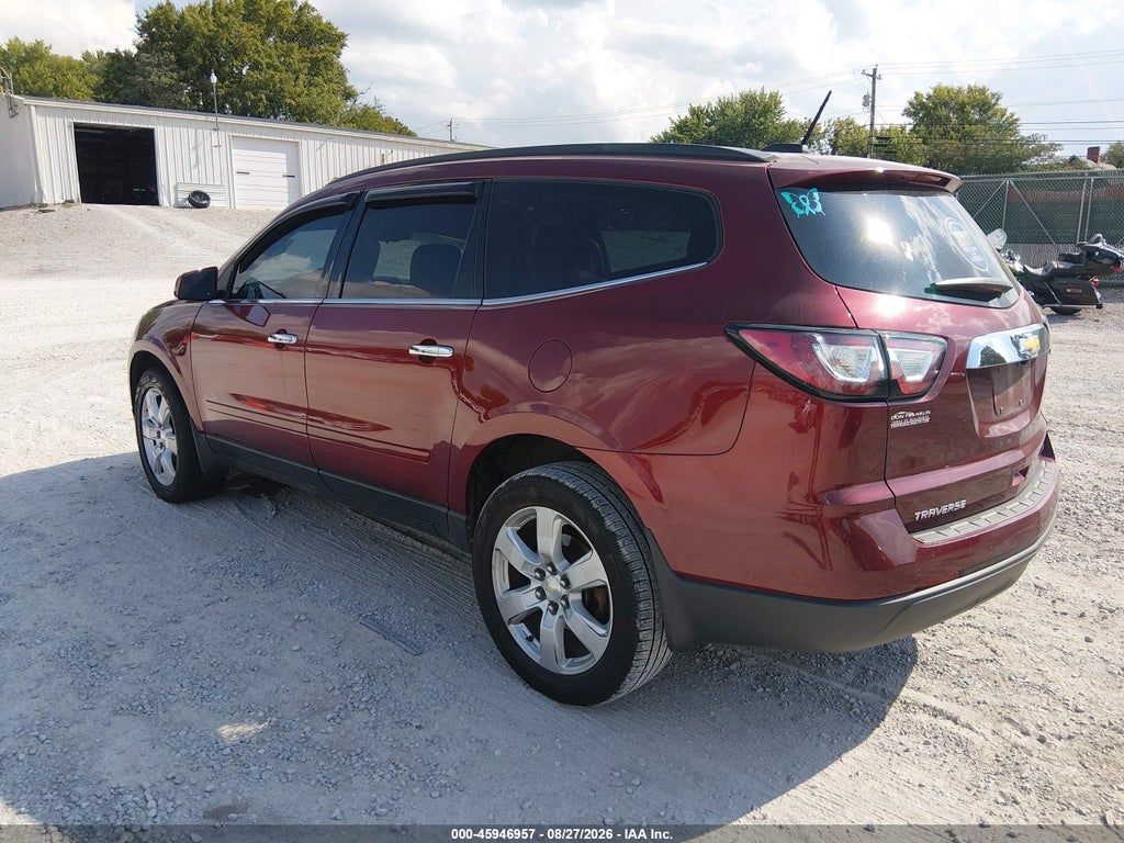2017 Chevrolet Traverse LT photo 3