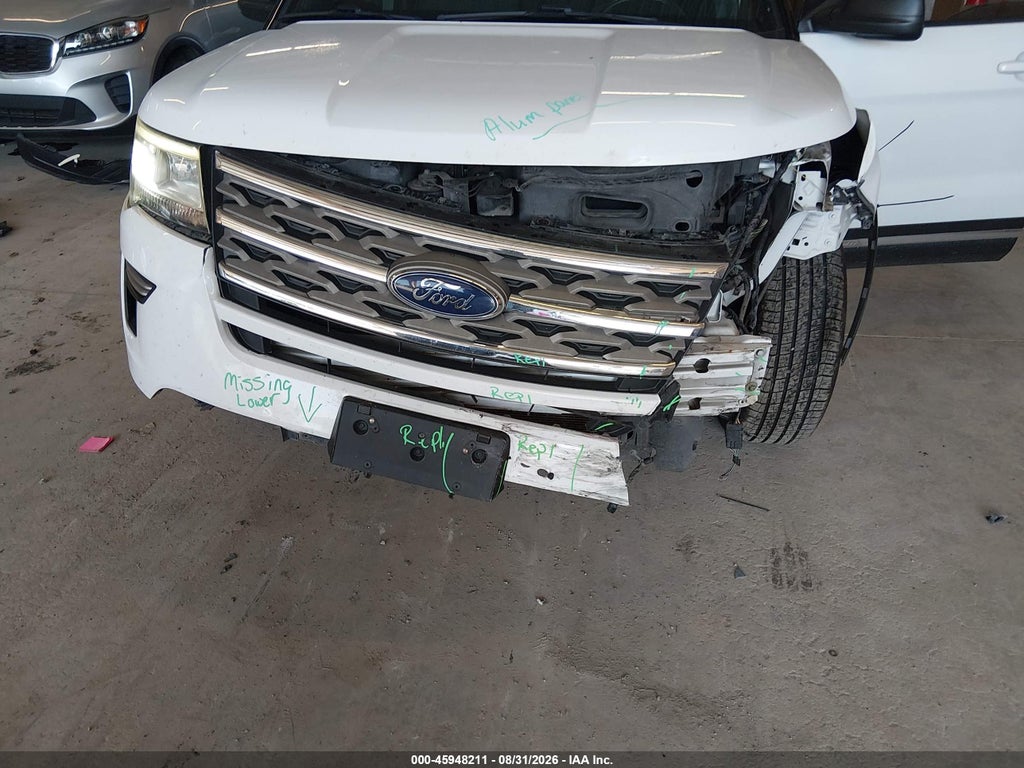 2018 Ford Explorer XLT photo 6