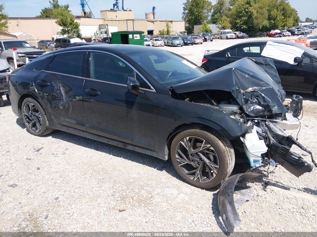 KIA K5 2025