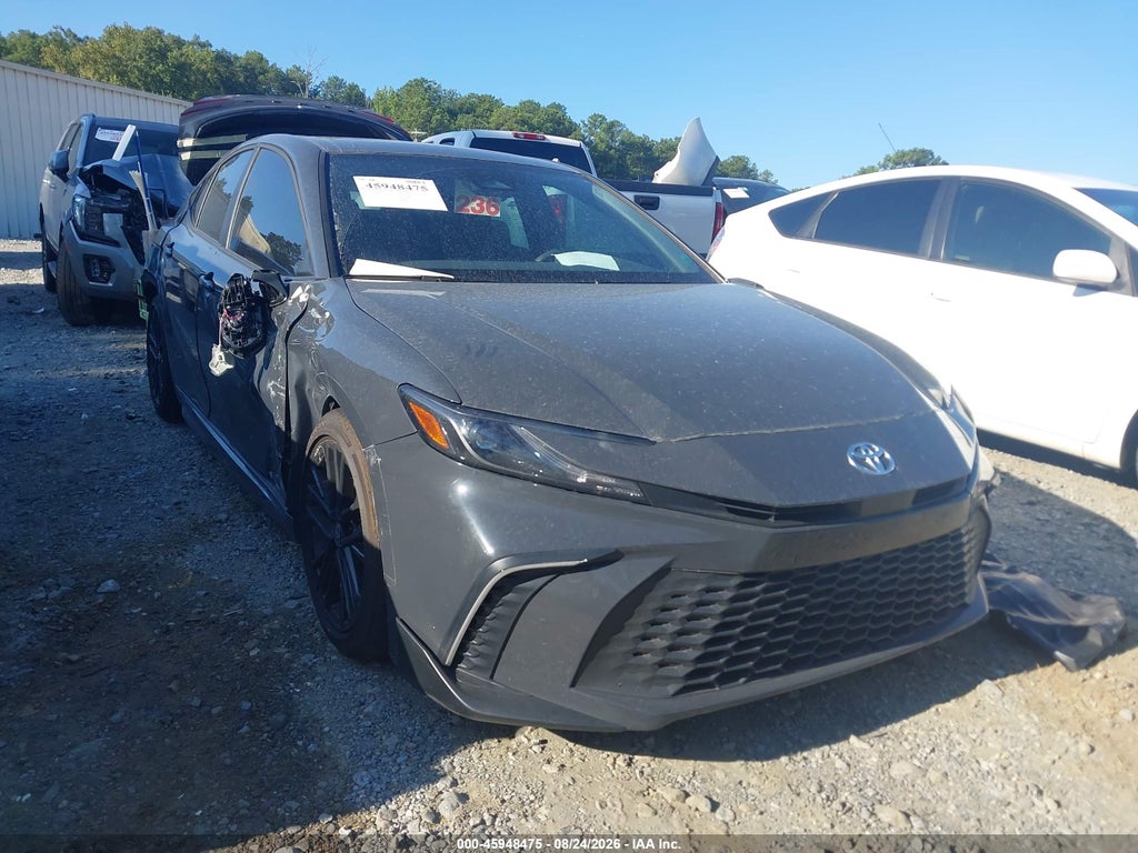 TOYOTA CAMRY 2025