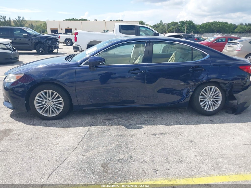 2013 Lexus ES 350 photo 6