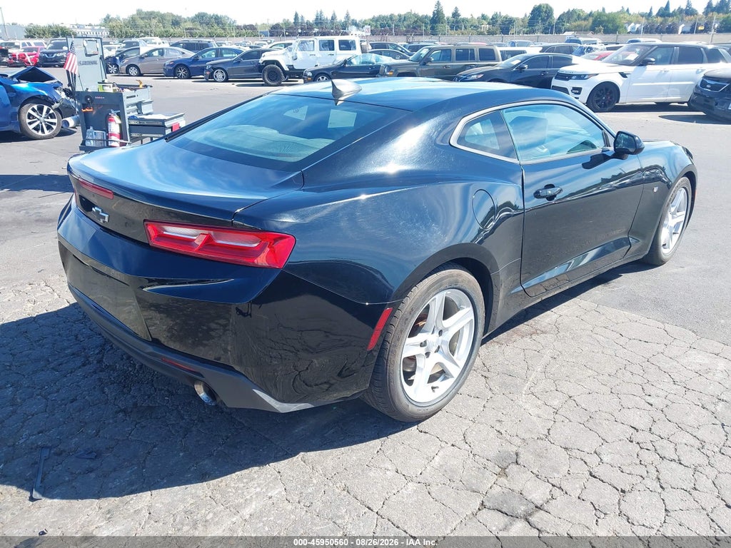2016 Chevrolet Camaro 1LT photo 4