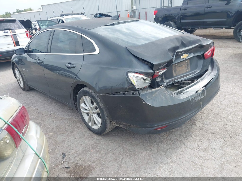 2018 Chevrolet Malibu LT photo 3